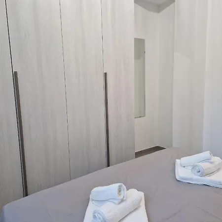 Incentrolaperlamarina * تْشيفيتانوفا ماركي
